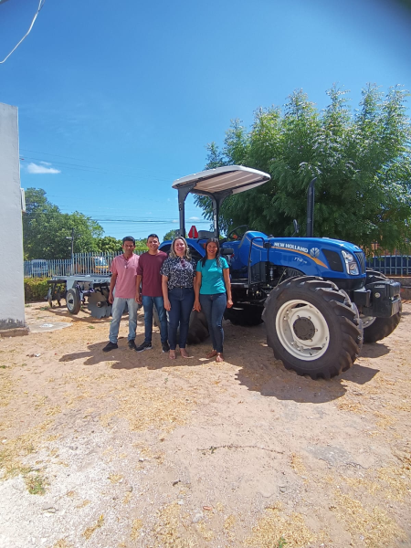 Município de Murici dos Portelas Recebe Trator Agrícola para Atender as Necessidades Municipal da Agricultura