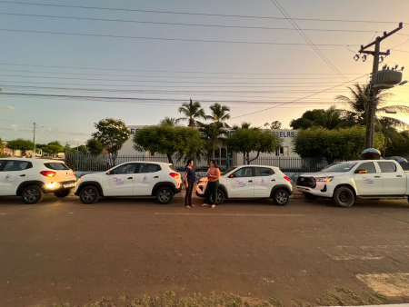 Prefeita Chaguinha da Saúde Faz Entrega de 4 Carros 0 Km à Secretaria de Saúde